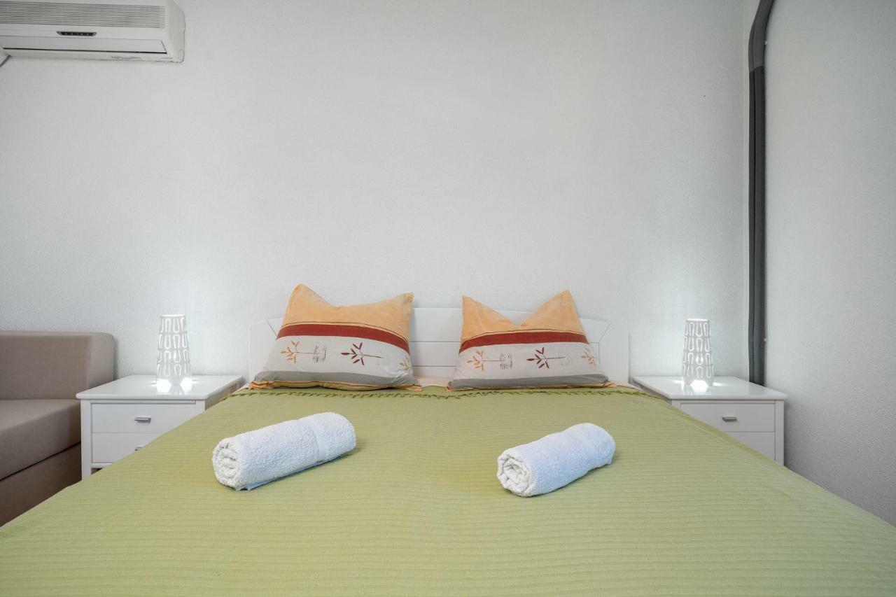 Apartmani Pataca Vodice Exterior foto